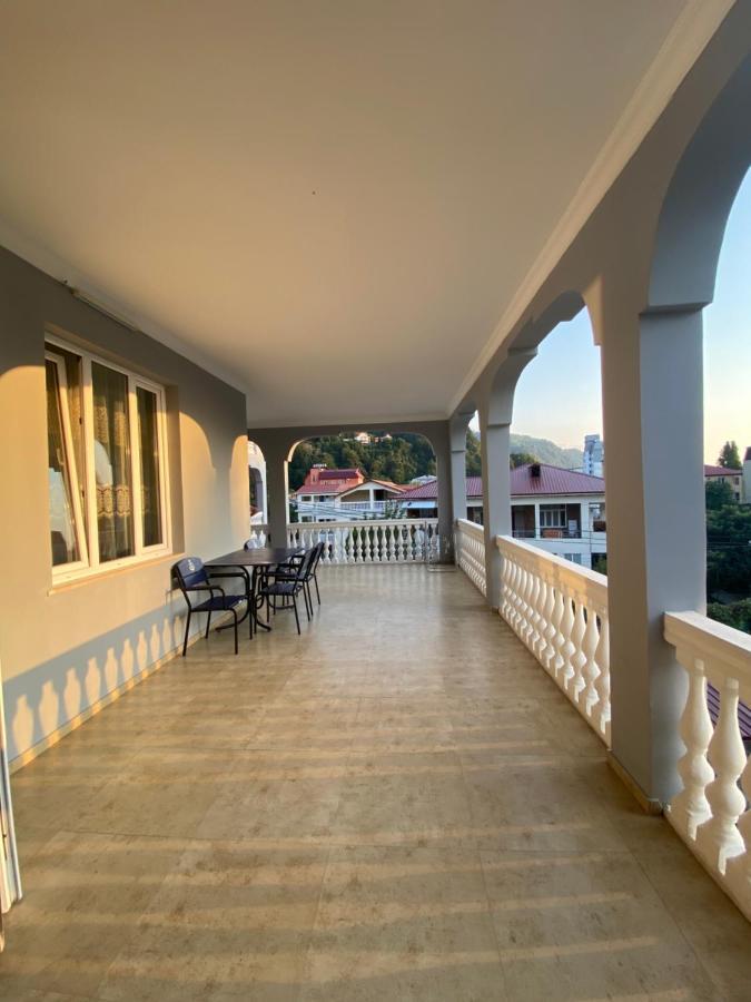 Beliy Dom Hotel Kvariati Bagian luar foto