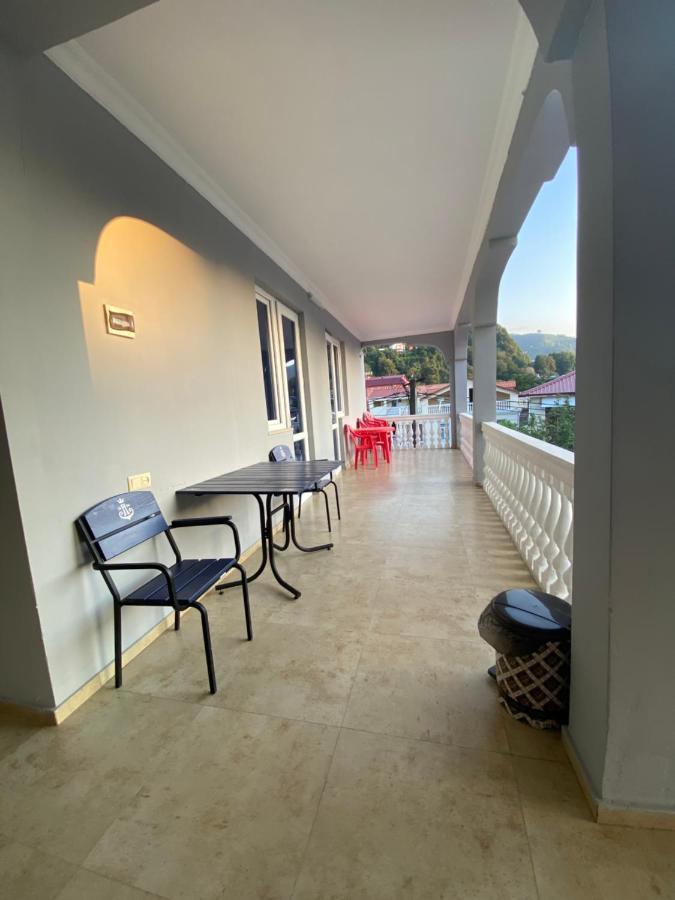 Beliy Dom Hotel Kvariati Bagian luar foto