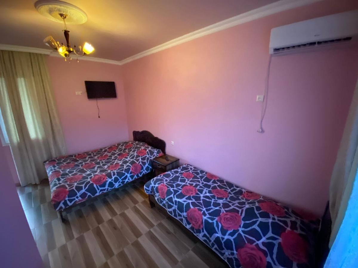 Beliy Dom Hotel Kvariati Bagian luar foto