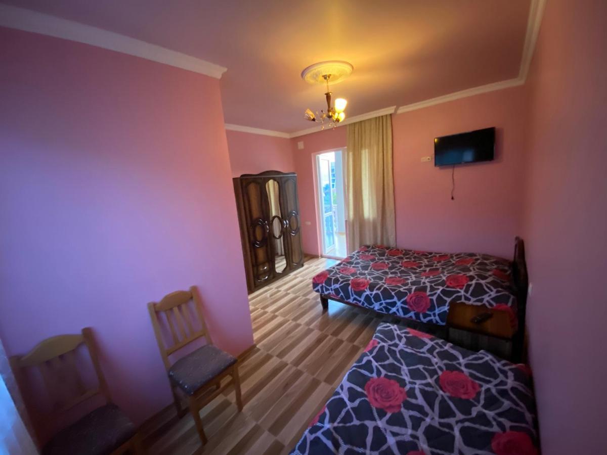 Beliy Dom Hotel Kvariati Bagian luar foto